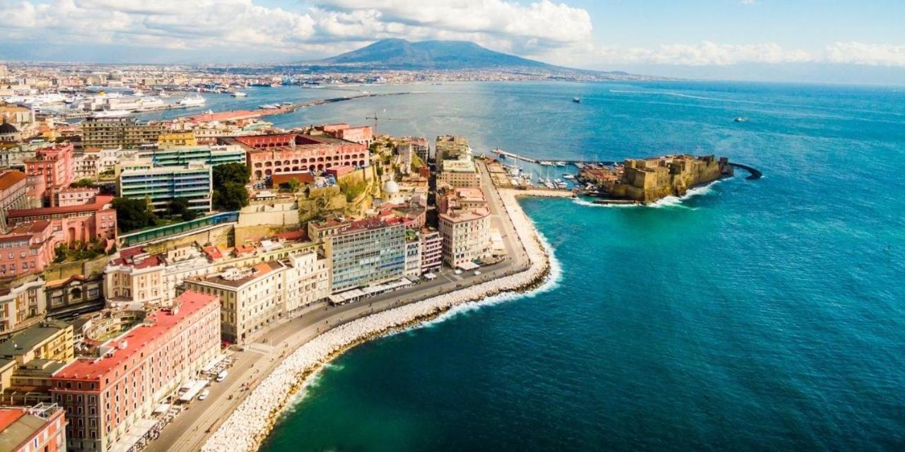 Vicoletto Belledonne * Naples